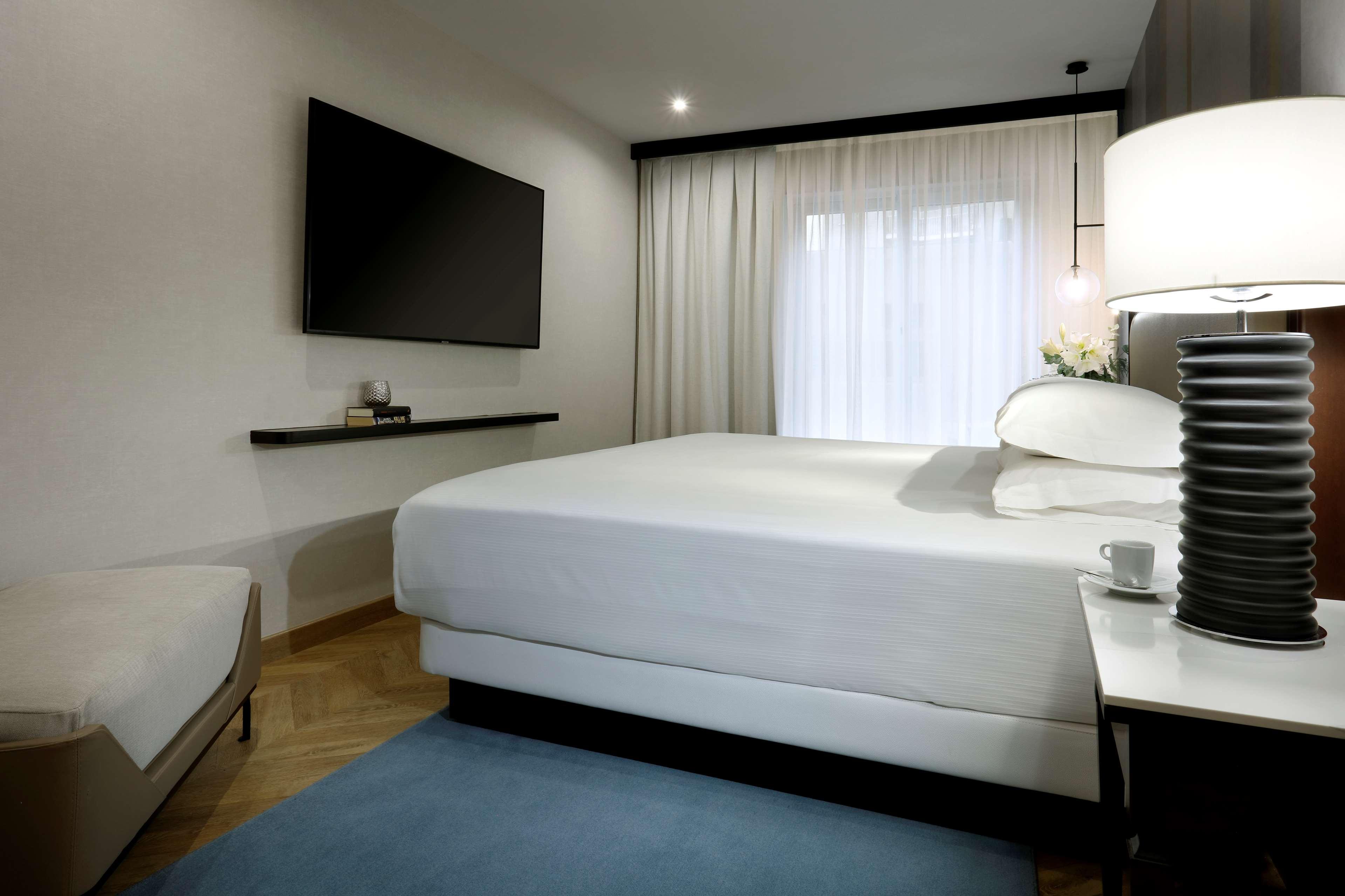 Hyatt Regency Hesperia Madrid Hotel Екстериор снимка