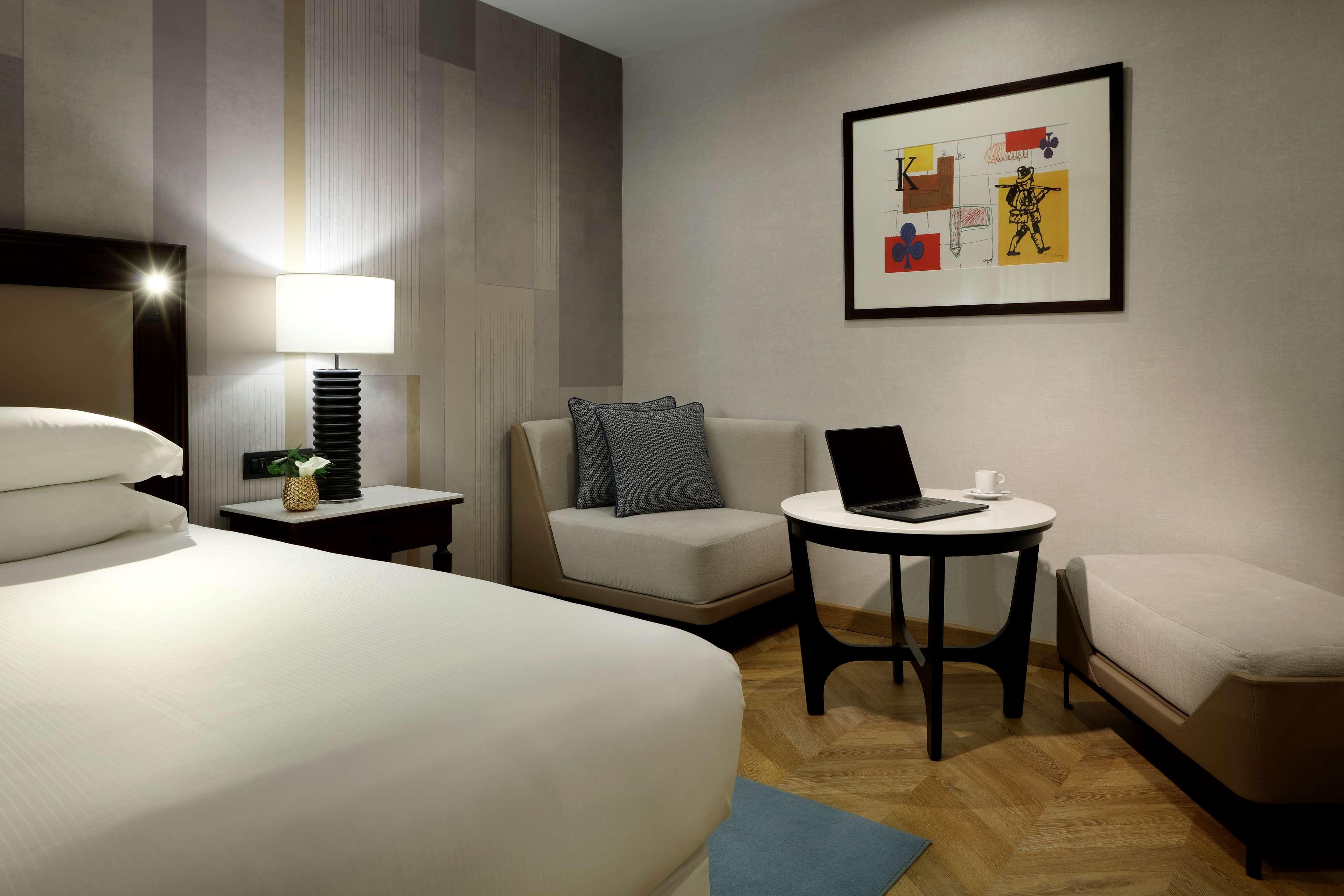 Hyatt Regency Hesperia Madrid Hotel Екстериор снимка