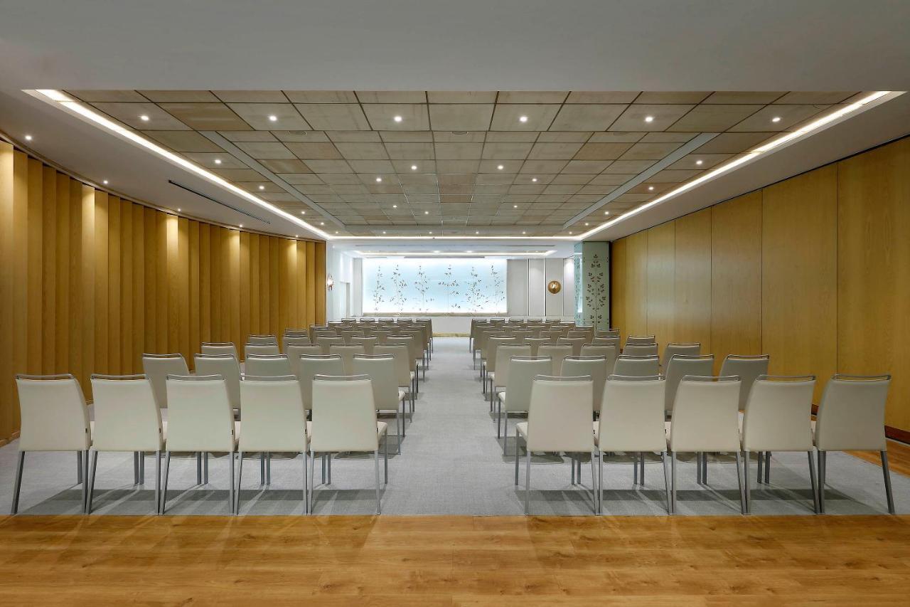 Hyatt Regency Hesperia Madrid Hotel Екстериор снимка