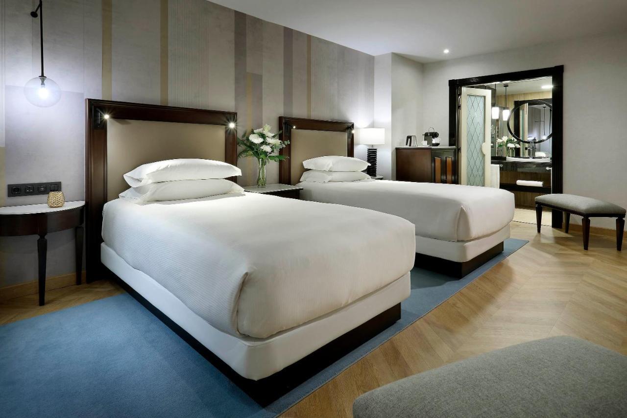 Hyatt Regency Hesperia Madrid Hotel Екстериор снимка