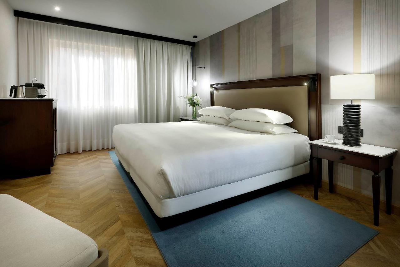 Hyatt Regency Hesperia Madrid Hotel Екстериор снимка