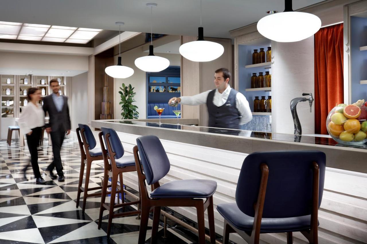 Hyatt Regency Hesperia Madrid Hotel Екстериор снимка
